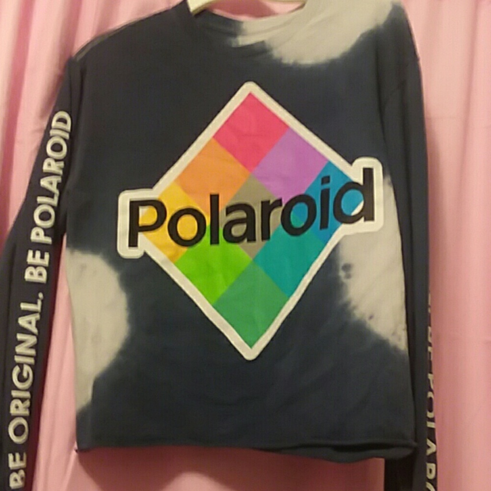 Polaroid crop top